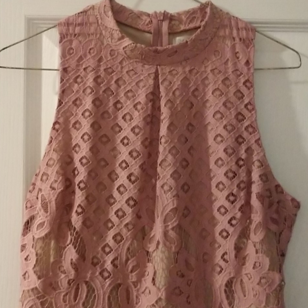 Dress - Picture 2 of 4